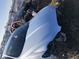 Capota fata Jaguar XF 2010