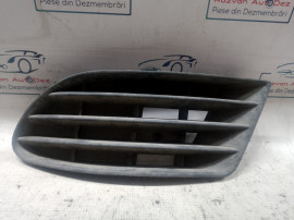 Grila proiector stanga Nissan Pulsar 2015