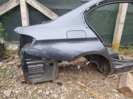 Aripa Dreapta Spate cu Fusta BMW 320 F30 - Motorina 2015
