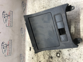 Priza bricheta auxiliara Volkswagen Jetta 2012