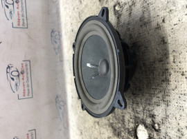 Boxa stanga fata Dacia Duster 2014