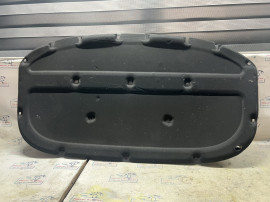 P&acirc;sla capotă Volkswagen Touareg 3.0 2012