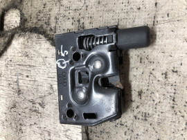 Broasca capota Audi Q5 2010