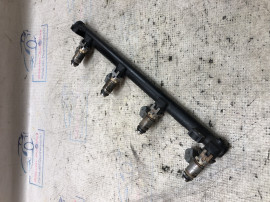 Rampa plus injectoare Dacia Duster 1.6 2014