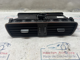 Grila ventilatie centrala Volkswagen Passat CC 2014