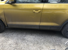 Prag stanga plastic Volkswagen T-Roc 1.5 Benzina 2018