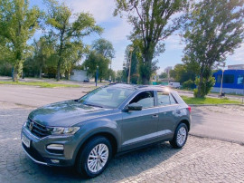 Oferă-ți singurul T-ROC pe care îl meriți!