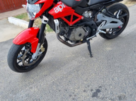 Aprilia shiver 750