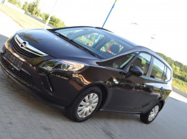 Opel Zafira 1.4i -benzin