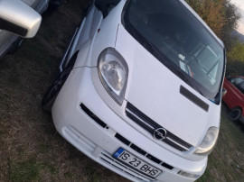 Opel vivaro, 5 locuri + marfa= Posibilitate rate