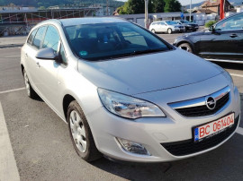 Opel Astra J 2012