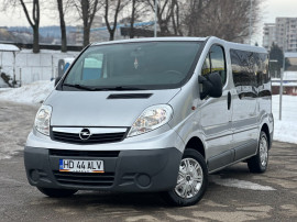 Opel Vivaro*autoturism 9 locuri*navigatie*2.0 D*aer conditionat*2010
