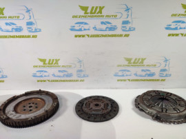 Kit chit volanta cu ambreiaj 1.2 benzina 319018610 Hyundai i
