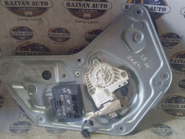 Macara geam dreapta spate Skoda Yeti, 5L0839402A