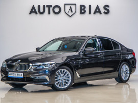 BMW Seria 5 530e Aut. Luxury Line