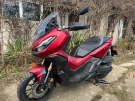 Scooter Honda ADV 350