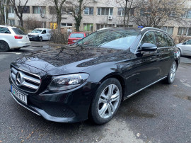 Mercedes Benz E200 AMG-pack break Bluetec 2.0D Auto 2018 Piele Navi