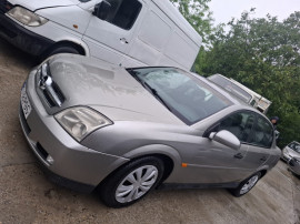 Opel vectra c 1.6i an 2005 1300e