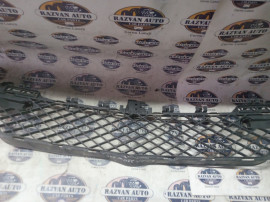 Grila bara fata Mercedes C-Class