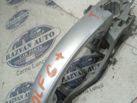 Maner exterior dreapta fata Volkswagen Golf 6 Plus 2010
