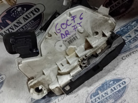 Broasca dreapta fata Volkswagen Golf 6 2011