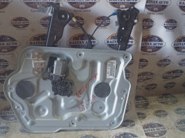Macara geam dreapta fata Nissan Qashqai 2011