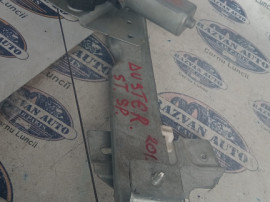 Macara geam stanga spate Dacia Duster 2017