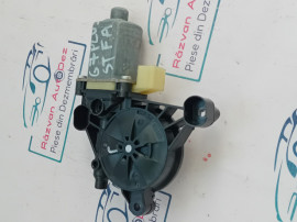 Motoras macara dreapta spate Volkswagen Golf 7 2014
