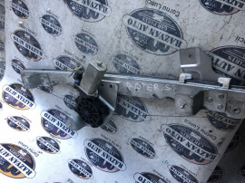 Macara geam stanga fata Dacia Duster 2013