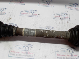 Planetara stanga fata Citroen DS5 1.6 Motorina 2012