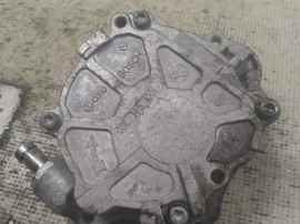 Pompa vacuum Audi A5 2.0 Motorina 2012