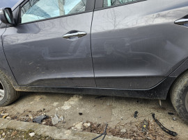 Prag stanga plastic Hyundai ix35 2012