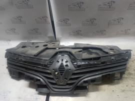 Grila bara fata Renault Clio 4 2016