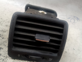Grila ventilatie dreapta Volkswagen Jetta 2008