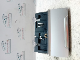 Priza bricheta auxiliara Volkswagen Passat B8 2015