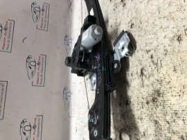 Motoras macara dreapta fata Ford Ecosport 2015