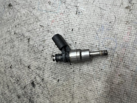 Injector Volkswagen Golf 5 Benzina 2009
