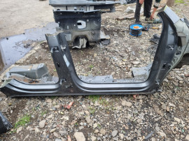 Prag dreapta tabla Volkswagen Tiguan - Motorina 2020