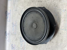 Boxa stanga fata Volkswagen Golf 6 2004