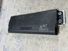 Airbag genunchi Volkswagen Golf 6 Hatchback 2010