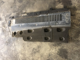 Scut lateral dreapta Dacia Duster 2021