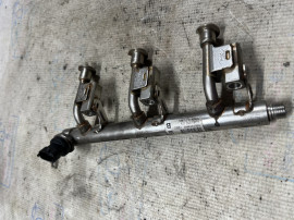 Rampa injectoare Ford Focus 3 1.0 Benzina 2015