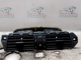 Grila ventilatie centrala BMW Seria 5 E60 2014