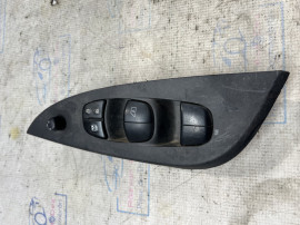 Butoane geamuri electrice Nissan Qashqai 2012