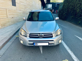 Toyota Rav 4 Diesel * 4X4 * Navigatie Piele Keyless Pilot * Revizie