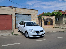 Renault symbol 2011 - 83.000 km - stare impecabilă- full!