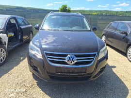 Dezmembrez VW Tiguan R-line 2010 2.0 tfsi negru LC9X