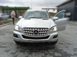 Mercedes Benz ML350