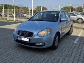 Hyundai Accent cu 126000 km