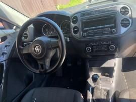 Dezmembrez Volkswagen Tiguan 2013 Hatchback 2.0